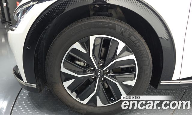 Kia EV6 2023 — photo 5
