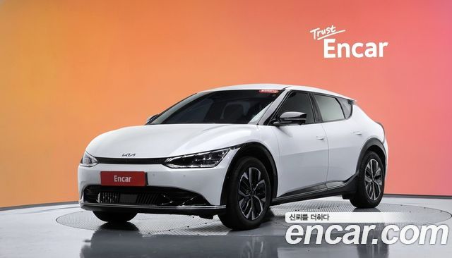 Kia EV6 2023 — photo 1
