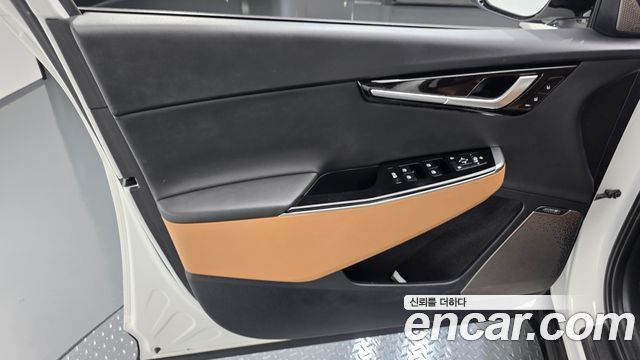 Kia EV6 2023 — photo 14