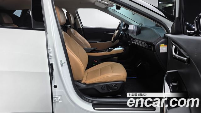 Kia EV6 2023 — photo 16