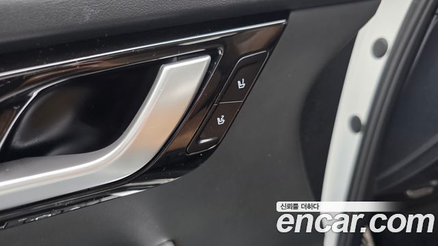Kia EV6 2023 — photo 28