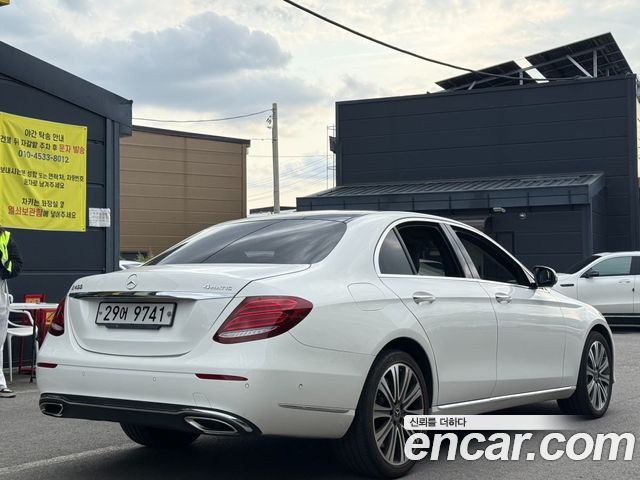 Mercedes-Benz E-Class 2017 — photo 3