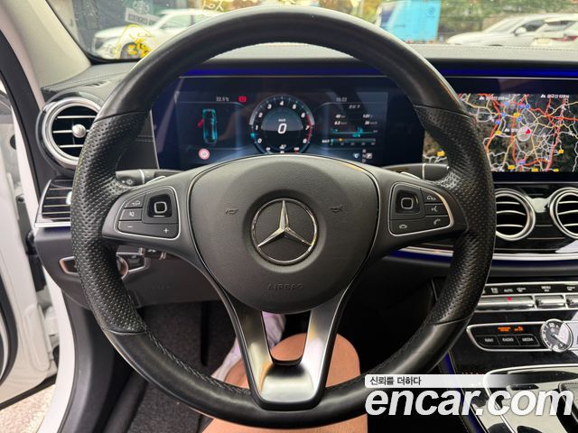 Mercedes-Benz E-Class 2017 — photo 6