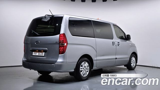 Hyundai Starex 2021 — photo 2