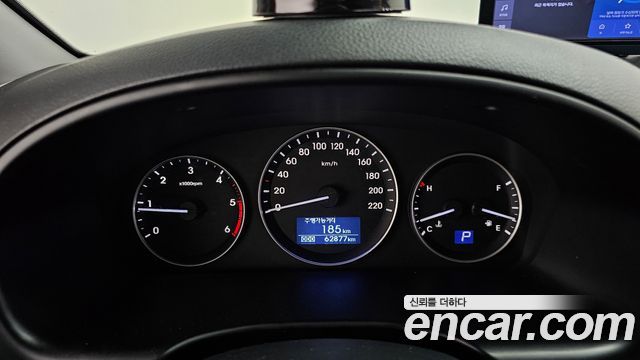 Hyundai Starex 2021 — photo 11