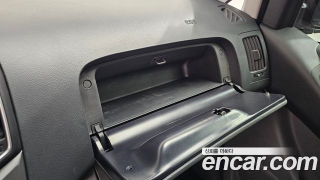 Hyundai Starex 2021 — photo 28