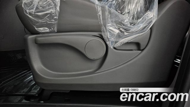 Hyundai Starex 2021 — photo 29
