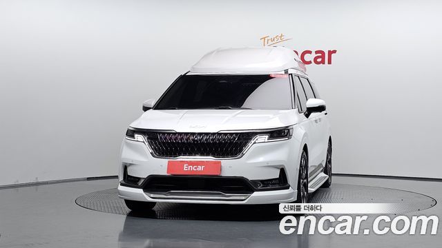 Kia Canival 2023 — photo 3