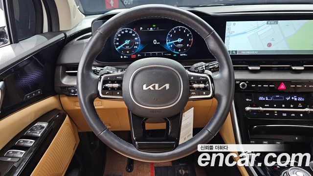 Kia Canival 2023 — photo 19