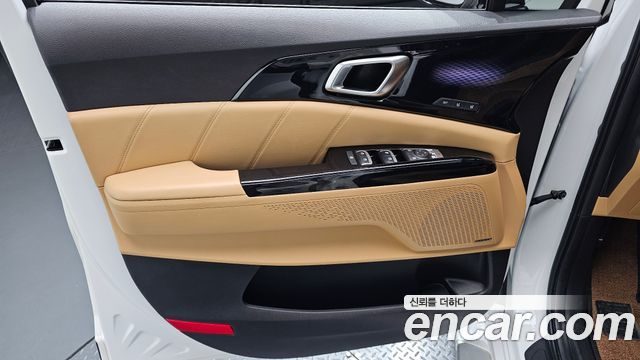 Kia Canival 2023 — photo 14