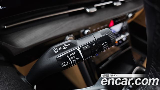 Kia Canival 2023 — photo 33