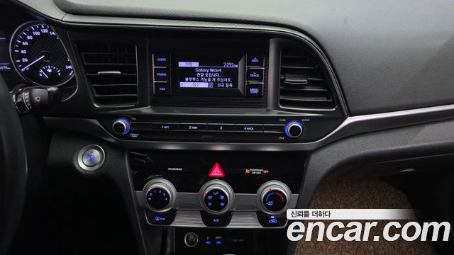 Hyundai AVANTE 2020 — photo 20