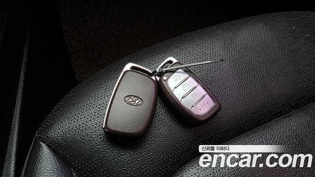 Hyundai AVANTE 2020 — photo 25