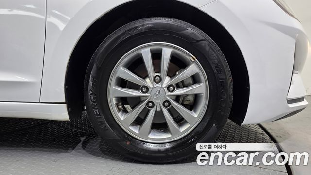 Hyundai AVANTE 2020 — photo 7