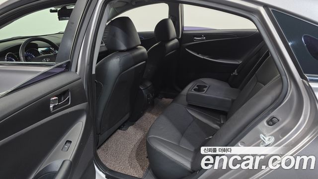 Hyundai Sonata 2013 — photo 12