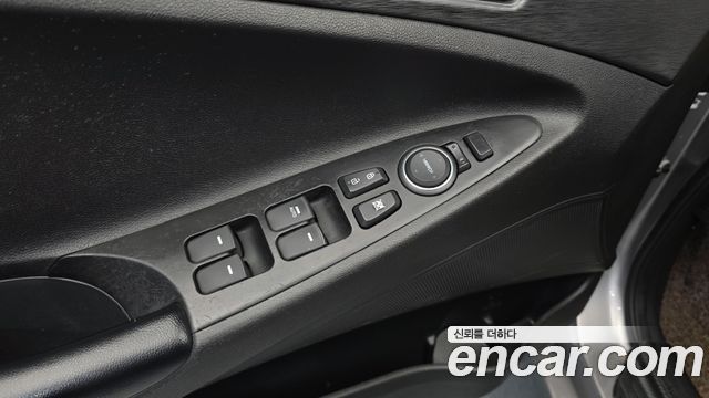 Hyundai Sonata 2013 — photo 20