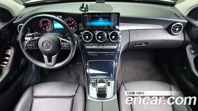 Mercedes-Benz C-Class 2019 — photo 7