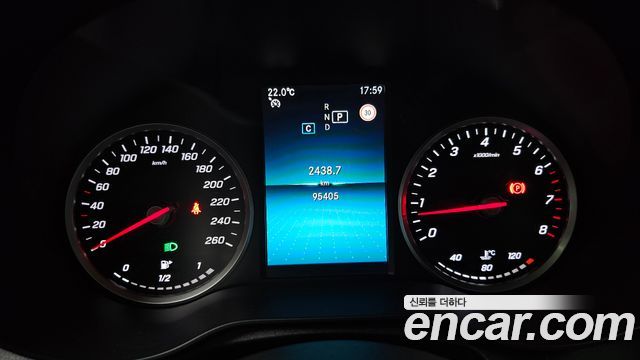 Mercedes-Benz C-Class 2019 — photo 8