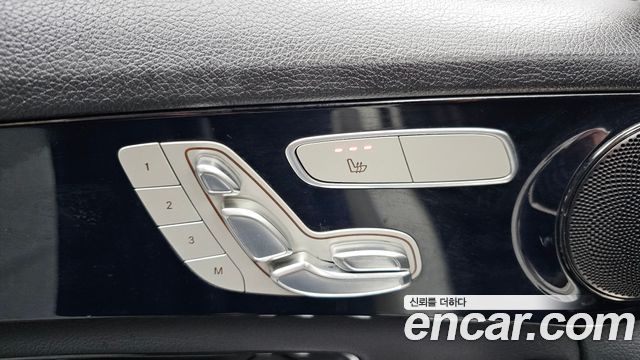 Mercedes-Benz C-Class 2019 — photo 19