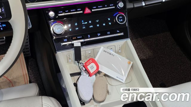Hyundai Santafe 2025 — photo 13
