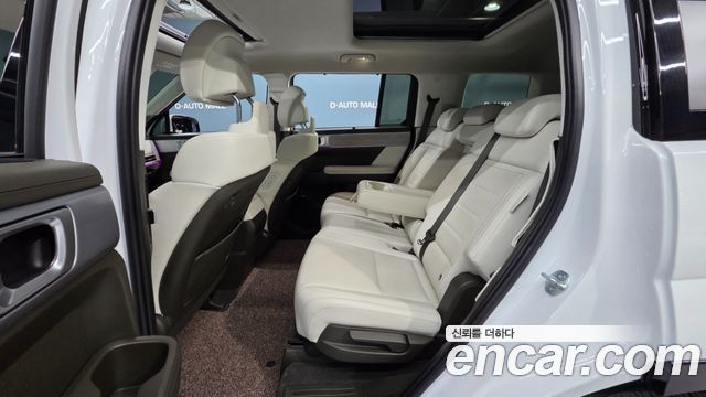Hyundai Santafe 2025 — photo 14