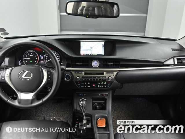 Lexus ES 2014 — photo 7