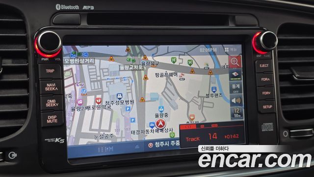 Kia K5 2015 — photo 13