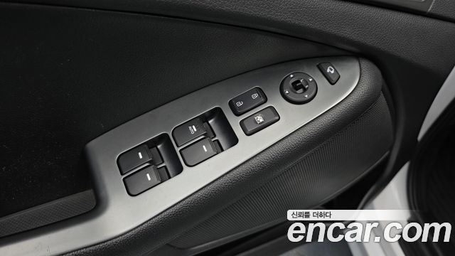Kia K5 2015 — photo 18