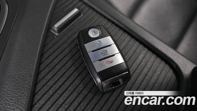 Kia K5 2015 — photo 19
