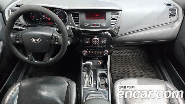 Kia K7 2011 — photo 10