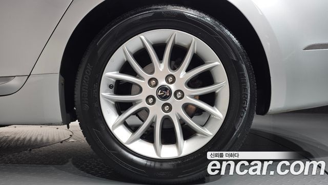 Kia K7 2011 — photo 7