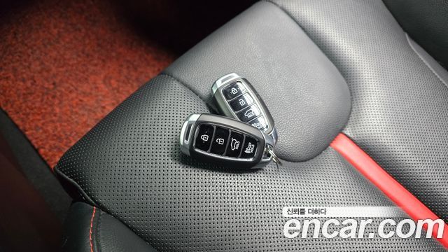 Hyundai Veloster 2019 — photo 26