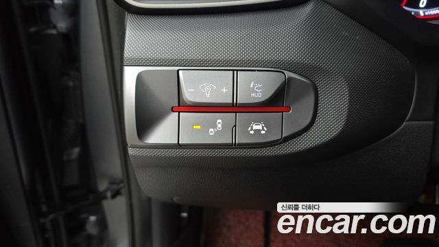 Hyundai Veloster 2019 — photo 28