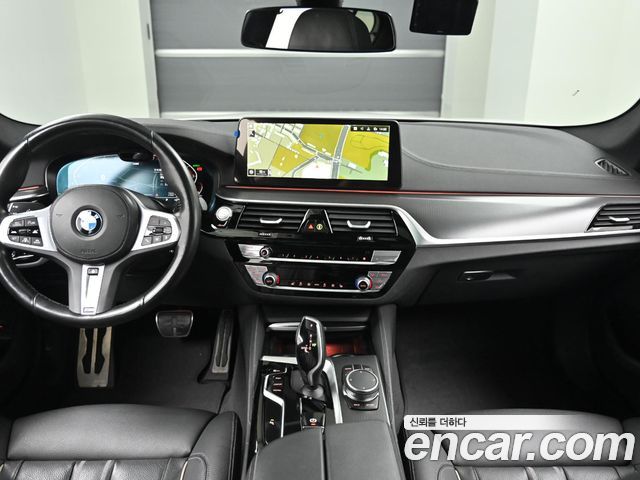 BMW 5-Series 2023 — photo 7