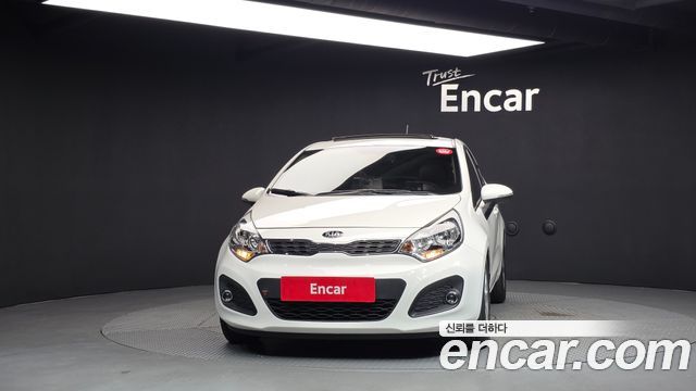 Kia pride 2014 — photo 3