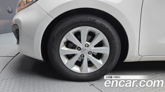 Kia pride 2014 — photo 5