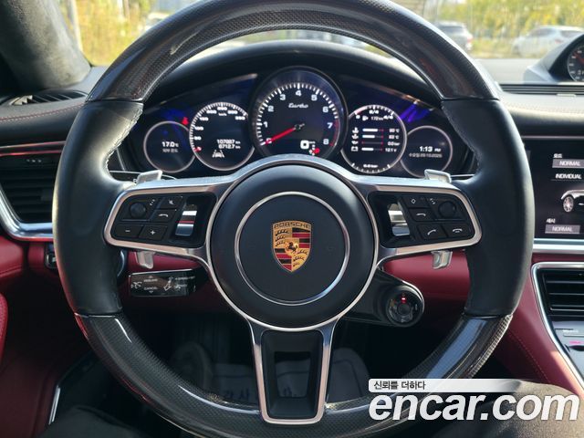 Porsche Panamera 2017 — photo 11