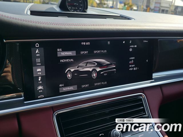 Porsche Panamera 2017 — photo 13