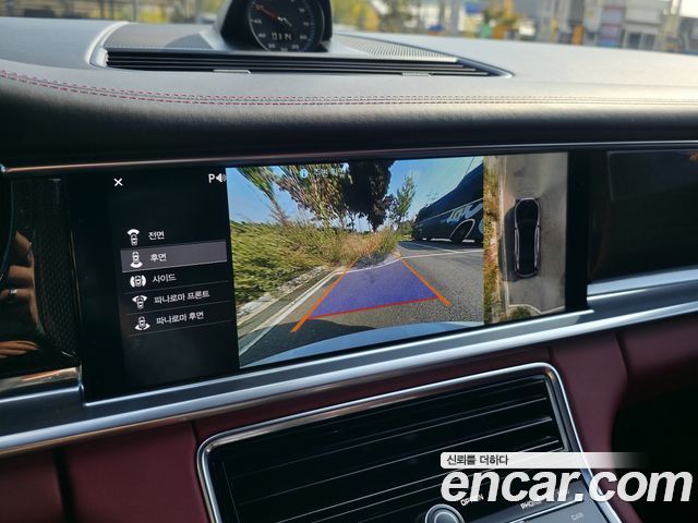 Porsche Panamera 2017 — photo 14
