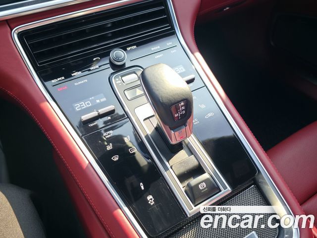 Porsche Panamera 2017 — photo 15