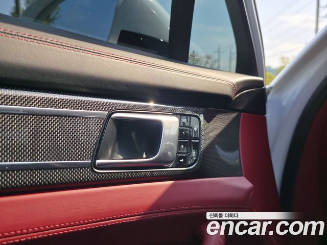 Porsche Panamera 2017 — photo 16