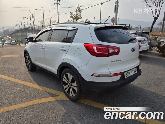 Kia Sportage 2011 — photo 3