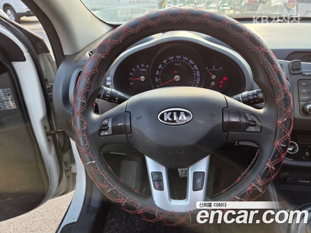 Kia Sportage 2011 — photo 12