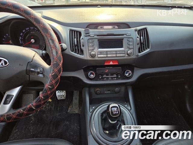 Kia Sportage 2011 — photo 15