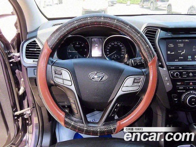 Hyundai Santafe 2016 — photo 8