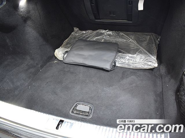 Mercedes-Benz S-Class 2021 — photo 16