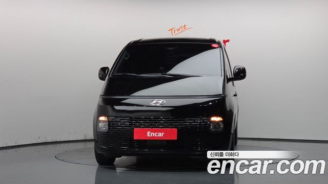 Hyundai Staria 2022 — photo 3