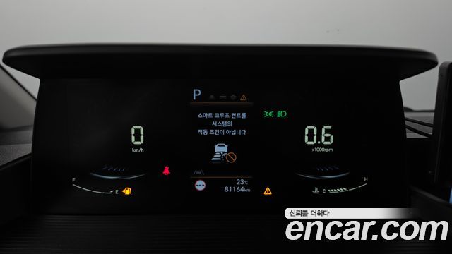 Hyundai Staria 2022 — photo 11
