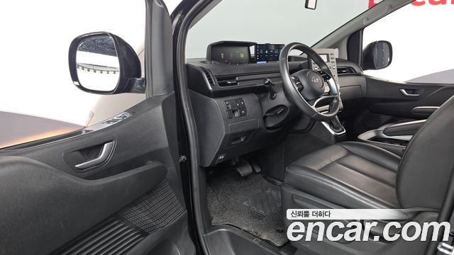 Hyundai Staria 2022 — photo 13