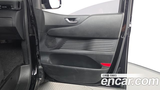 Hyundai Staria 2022 — photo 14